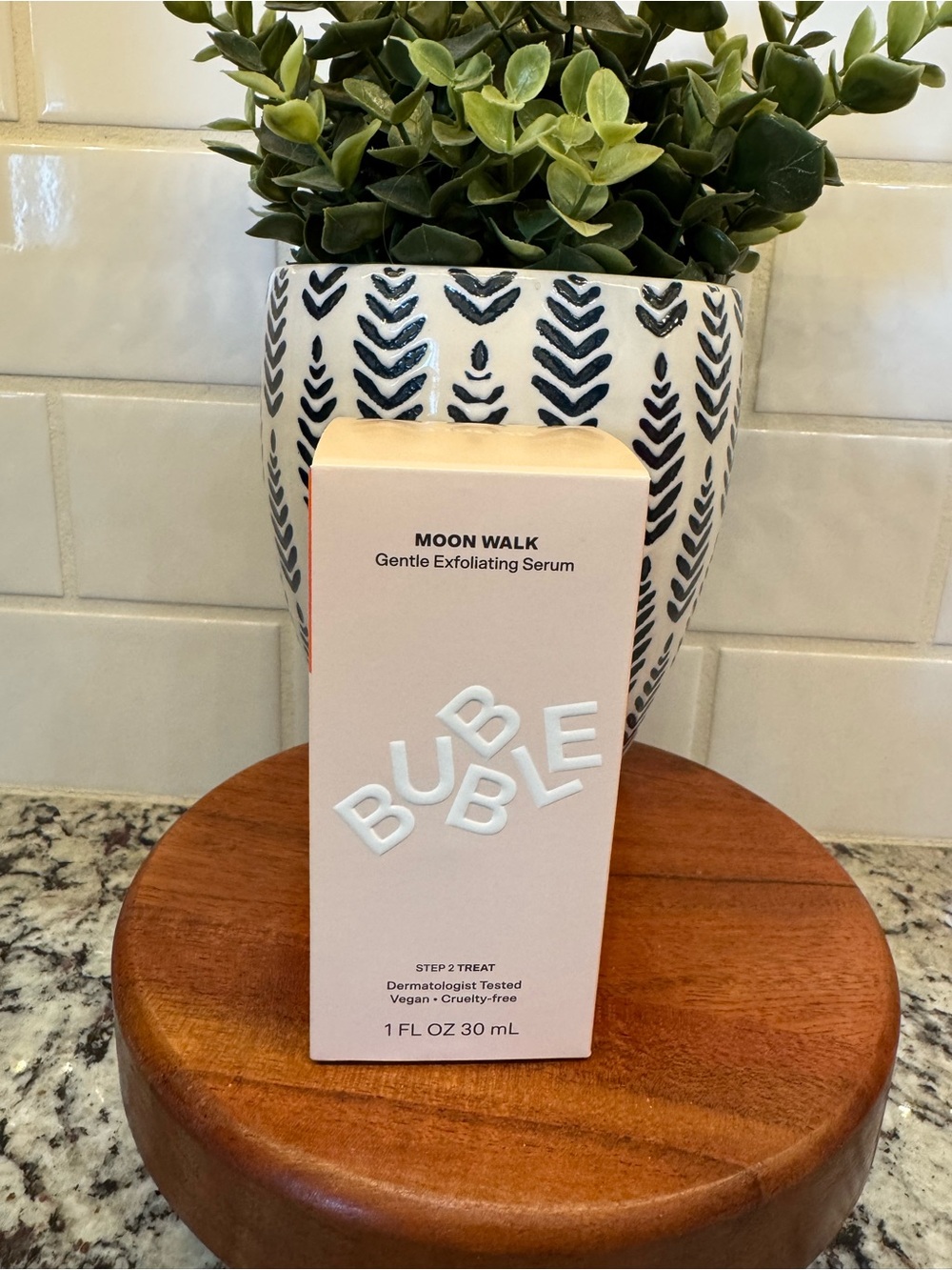 BUBBLE Moon Walk Gentle Exfoliating Serum -